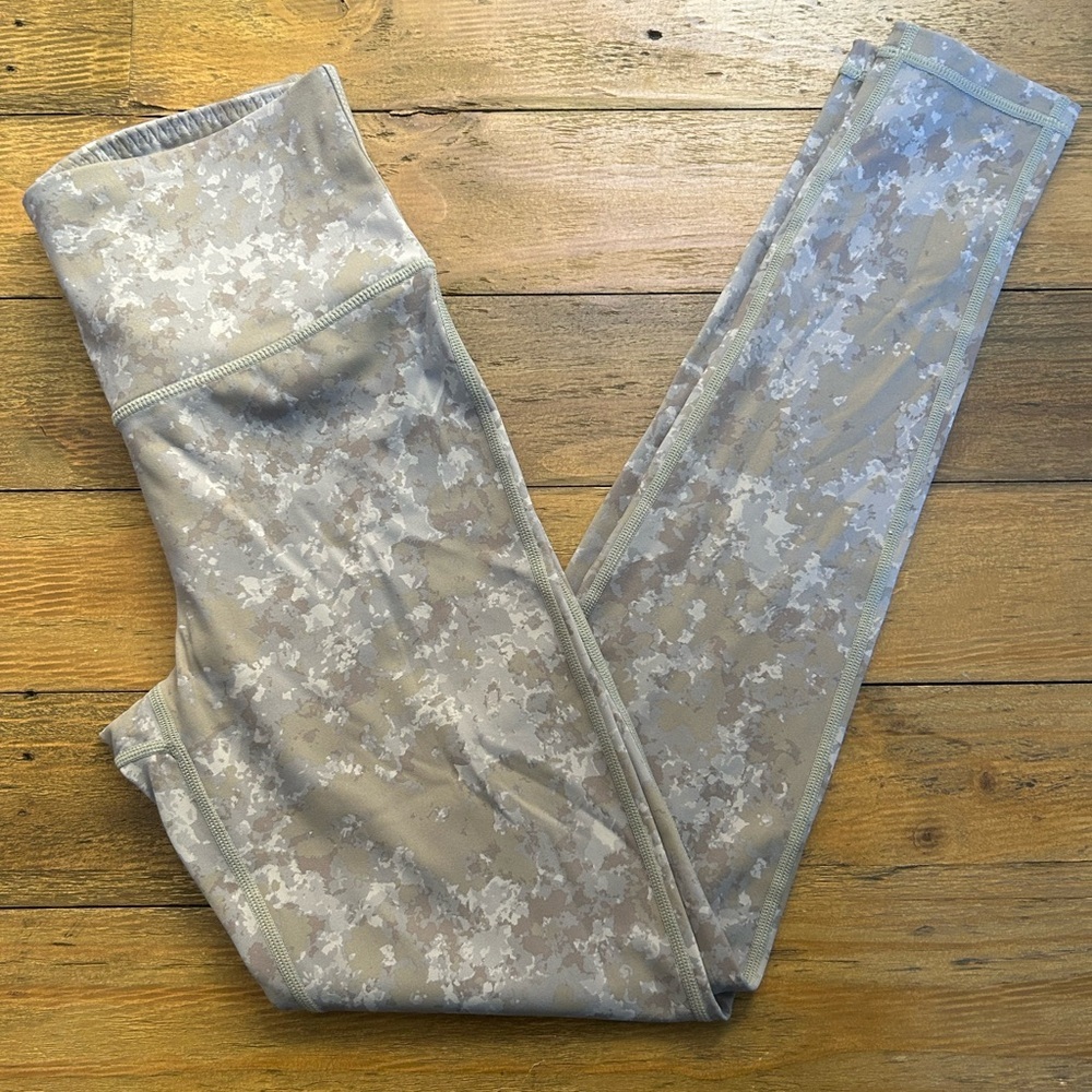 💖5 for $50💖Mono B Gray Camouflage Leggings Gray Cream and Olive Buttery soft - Picture 6 of 10